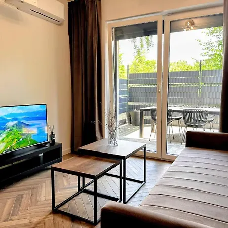 Appartement Place - Underground Parking, Air Conditioning, Self Check In *