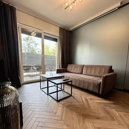 Place - Underground Parking, Air Conditioning, Self Check In Appartement